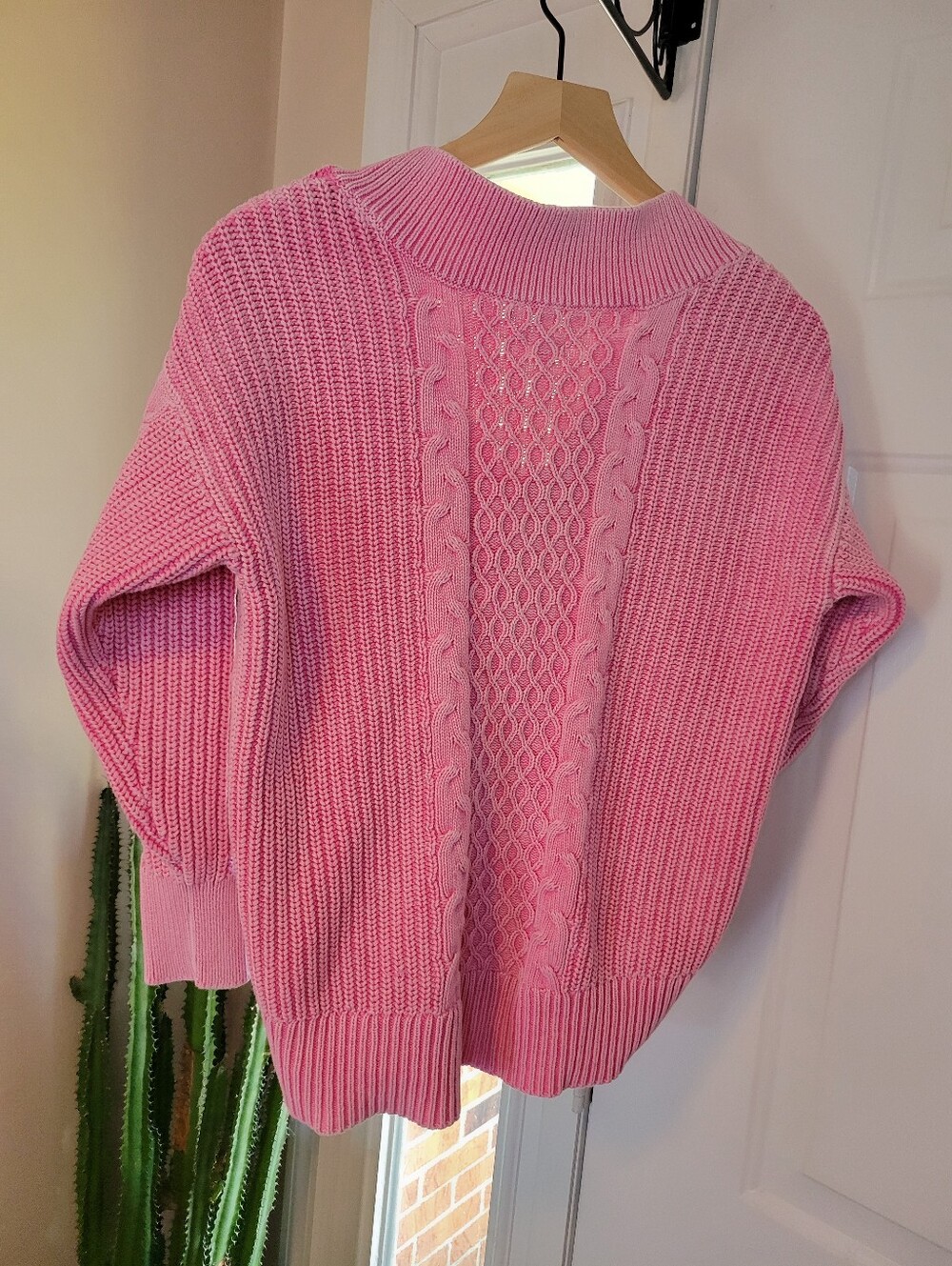 Aerie Pink Cotton Cable Knit V-Neck Pullover Sweater, Size Womens XS Oversized - Picture 5 of 7
